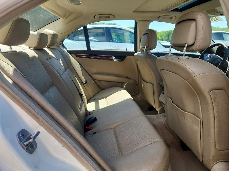 2011 Mercedes-benz C მანქანა იყიდება აუქციონზე, vin: WDDGF8BB1BR155476, აუქციონის ნომერი: 63646536