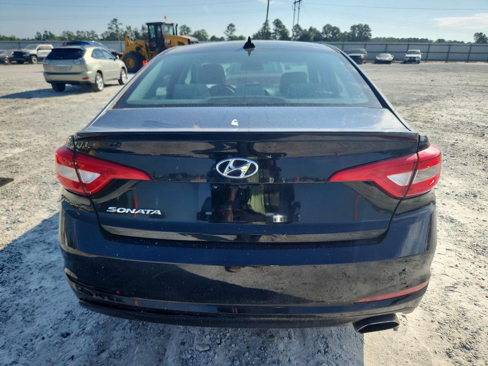 64796696 :رقم المزاد ، 5NPE24AF9HH567042 vin ، 2017 Hyundai Sonata مزاد بيع