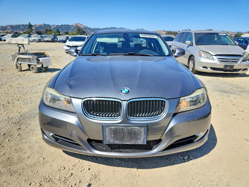 2011 Bmw 328 მანქანა იყიდება აუქციონზე, vin: WBAPH5G5XBNM71940, აუქციონის ნომერი: 63928956