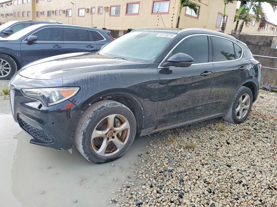 Продаж на аукціоні авто 2018 Alfa Romeo Stelvio, vin: ZASFAKAN7J7B87945, номер лоту: 65726316