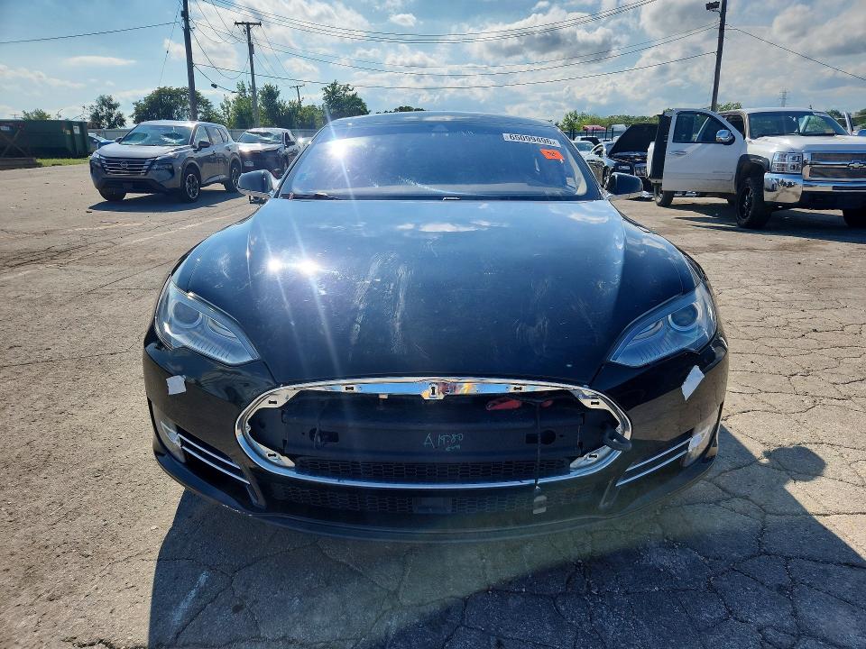 Продажа на аукционе авто 2014 Tesla Model S, vin: 5YJSA1S19EFP56842, номер лота: 65099496