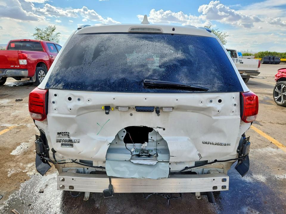 2018 Mitsubishi Outlander მანქანა იყიდება აუქციონზე, vin: JA4AD3A31JZ050870, აუქციონის ნომერი: 64470536