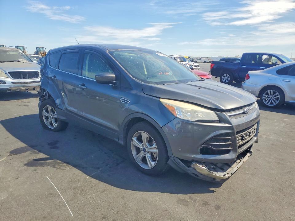 2015 Ford Escape მანქანა იყიდება აუქციონზე, vin: 1FMCU9GX4FUC10011, აუქციონის ნომერი: 66480396