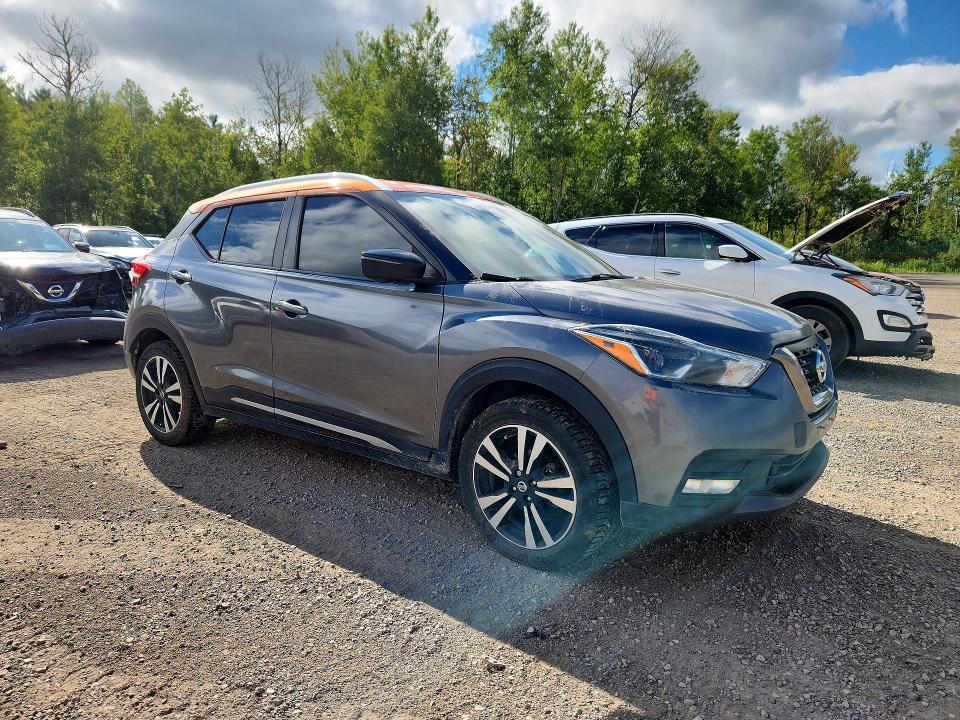 65292716 :رقم المزاد ، 3N1CP5CU5KL553692 vin ، 2019 Nissan Kicks مزاد بيع