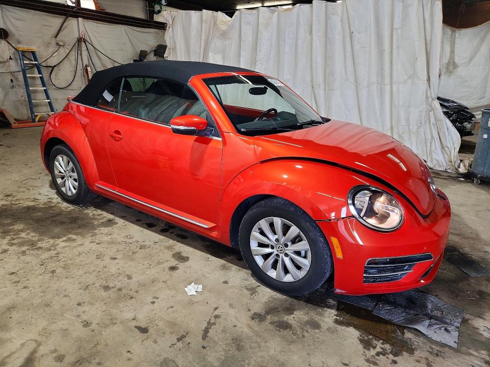 63733106 :رقم المزاد ، 3VW5DAAT5KM501830 vin ، 2019 Volkswagen Beetle مزاد بيع