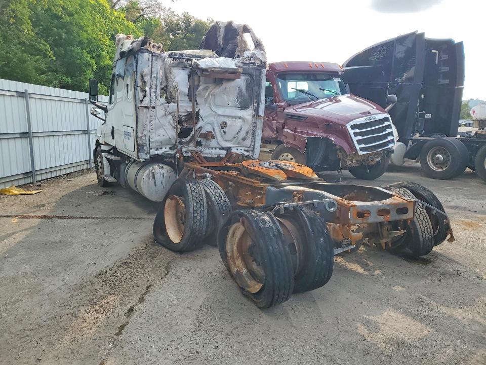Продаж на аукціоні авто 2019 Freightliner Cascadia 126, vin: 3AKJHHDR0KSKR1327, номер лоту: 61169166
