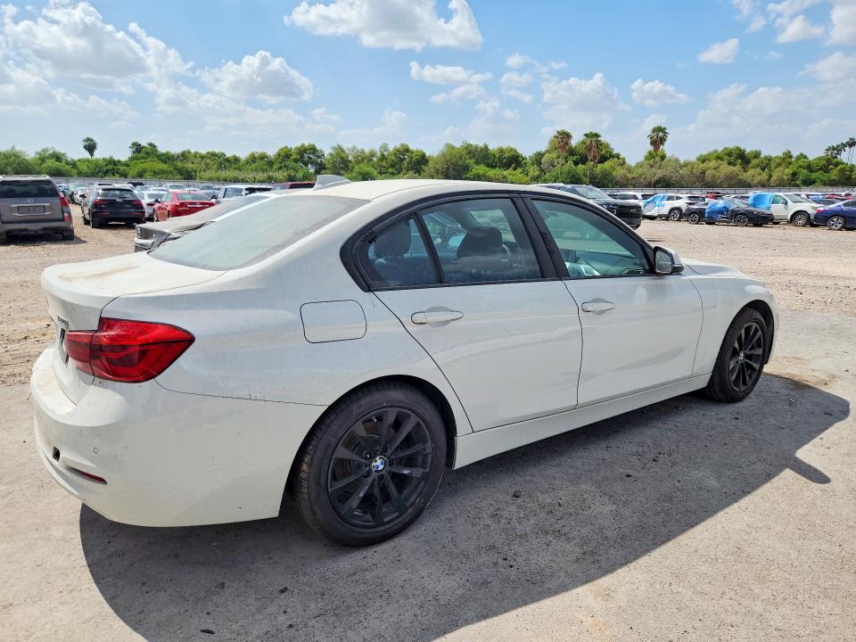 65219646 :رقم المزاد ، WBA8E1G30HNU16331 vin ، 2017 Bmw 320 مزاد بيع