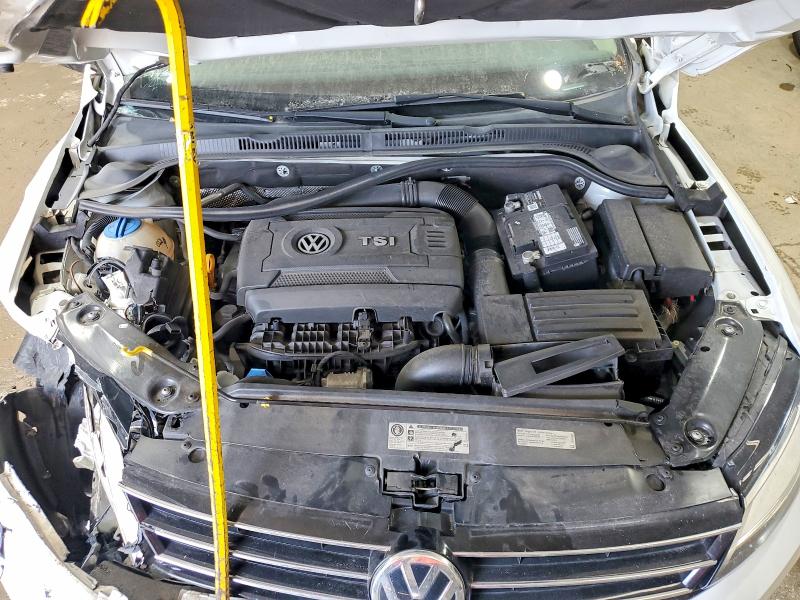 65305076 :رقم المزاد ، 3VWL17AJ2HM410413 vin ، 2017 Volkswagen Jetta مزاد بيع