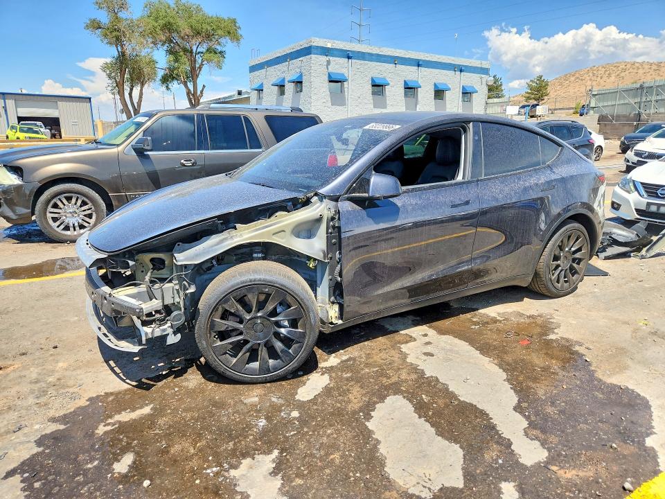 63229996 :رقم المزاد ، 7SAYGDEE9RF065490 vin ، 2024 Tesla Model Y مزاد بيع