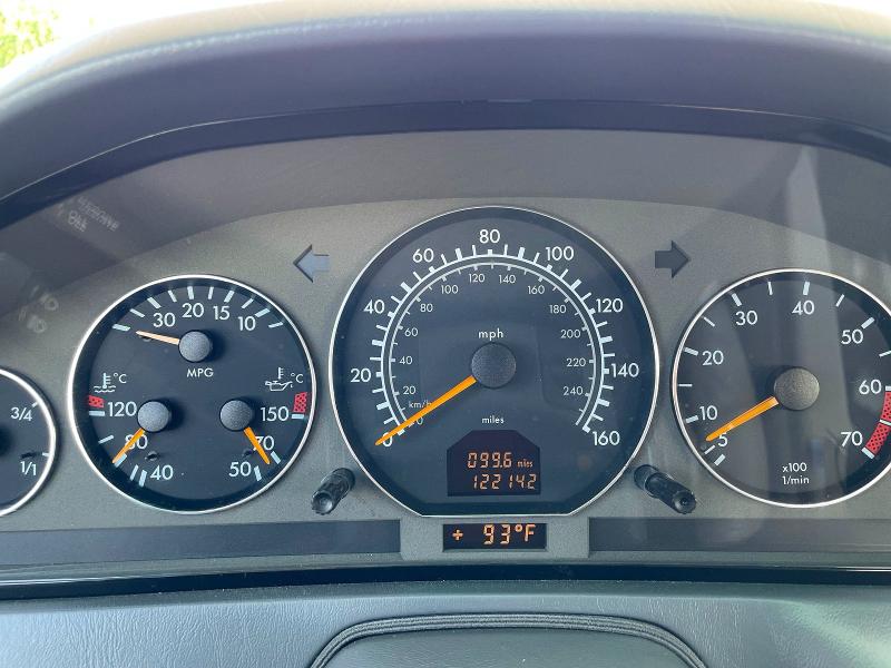Продажа на аукционе авто 2000 Mercedes-benz Sl, vin: WDBFA68F7YF191586, номер лота: 64945256
