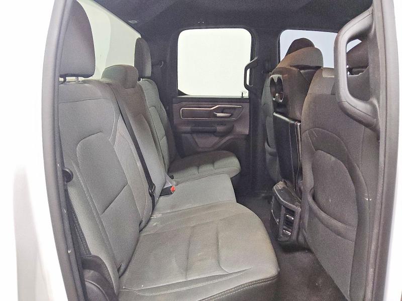 63660826 :رقم المزاد ، 1C6RREBG6NN273837 vin ، 2022 Ram 1500 مزاد بيع