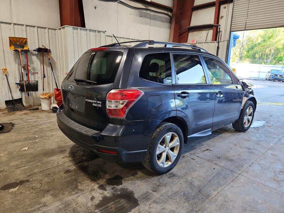 65097866 :رقم المزاد ، JF2SJADC1FH415839 vin ، 2015 Subaru Forester مزاد بيع