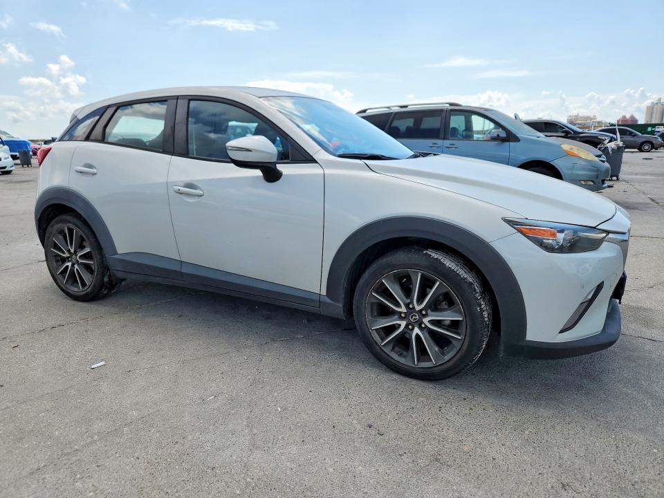 64288046 :رقم المزاد ، JM1DKFC79H0176192 vin ، 2017 Mazda Cx-3 مزاد بيع