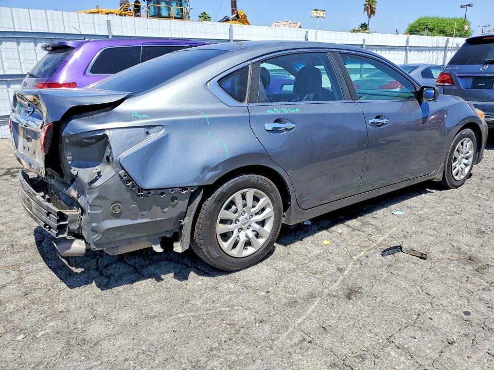 Продаж на аукціоні авто 2018 Nissan Altima, vin: 1N4AL3AP9JC473605, номер лоту: 67039466
