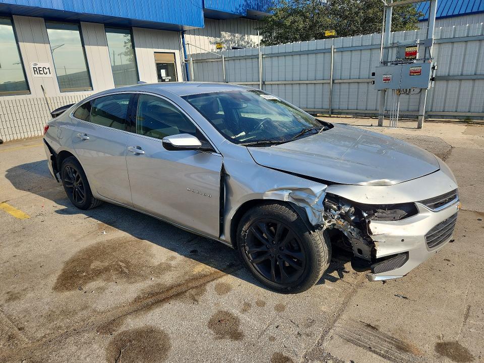 66578896 :رقم المزاد ، 1G1ZD5STXJF202318 vin ، 2018 Chevrolet Malibu مزاد بيع