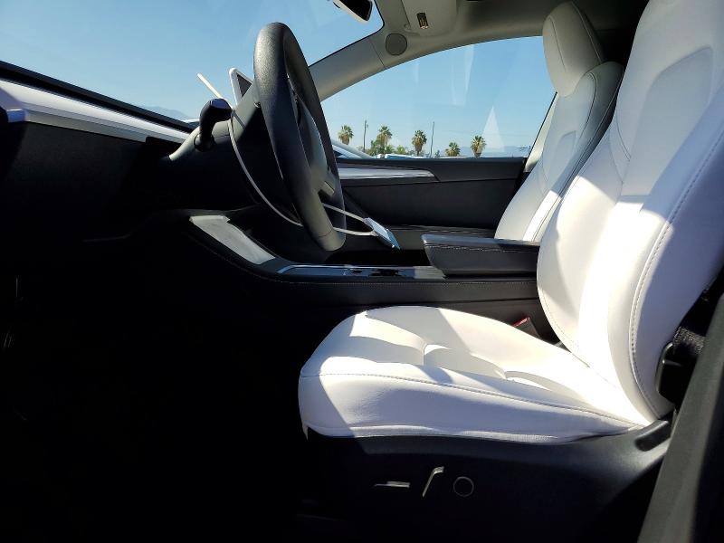 Продажа на аукционе авто 2024 Tesla Model Y, vin: 7SAYGDEE2RF082552, номер лота: 63915726