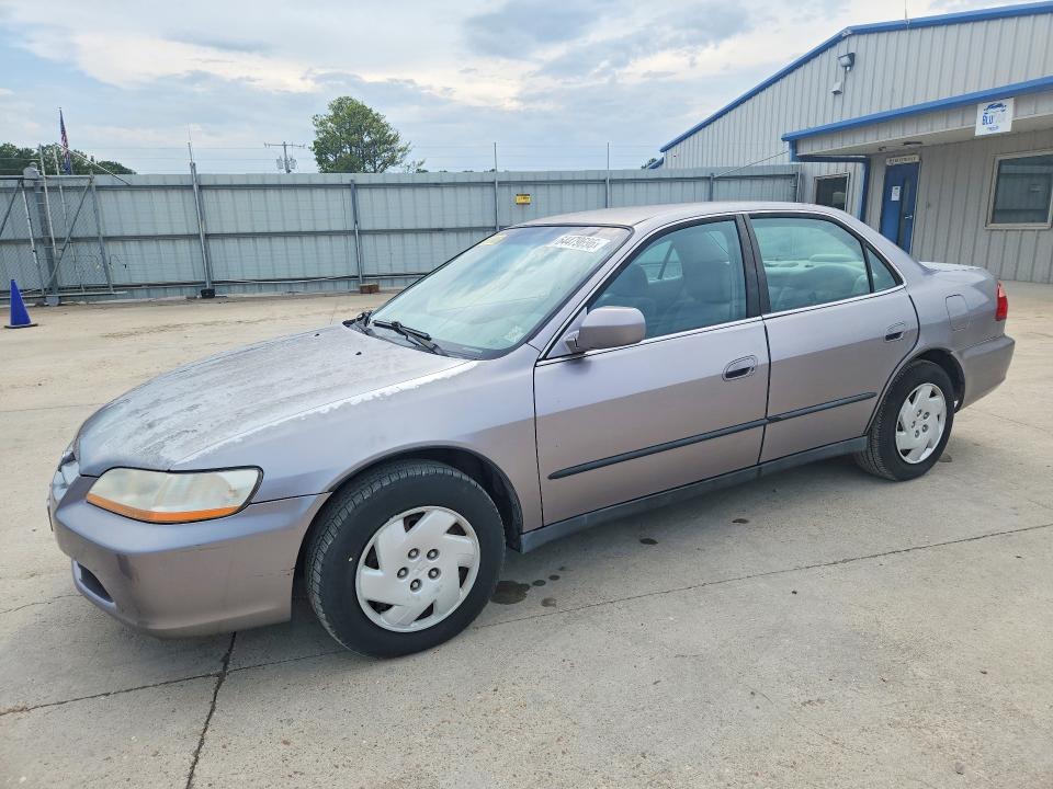 Продаж на аукціоні авто 2000 Honda Accord, vin: 1HGCG1649YA015631, номер лоту: 64479696