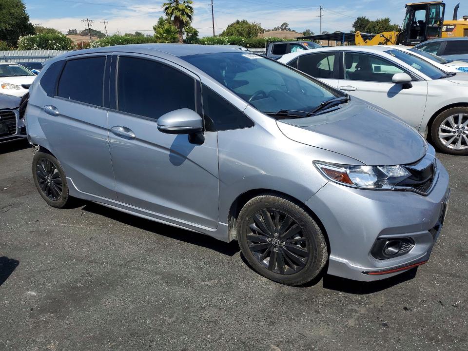 2018 Honda Fit მანქანა იყიდება აუქციონზე, vin: 3HGGK5H66JM708655, აუქციონის ნომერი: 65140476