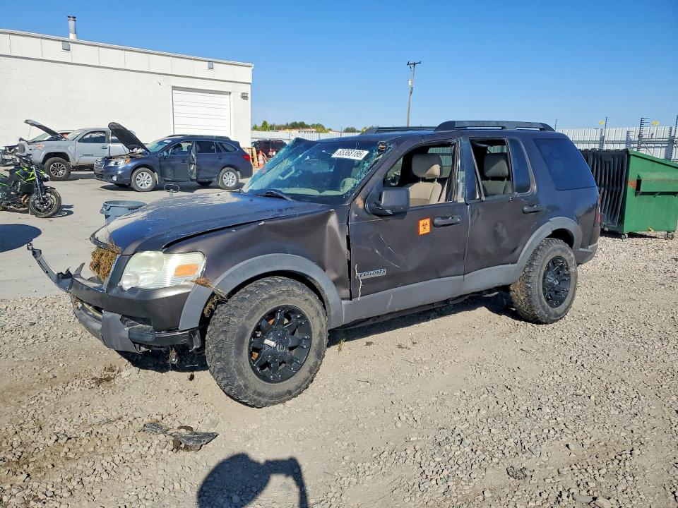 65368186 :رقم المزاد ، 1FMEU73EX6UB03028 vin ، 2006 Ford Explorer مزاد بيع