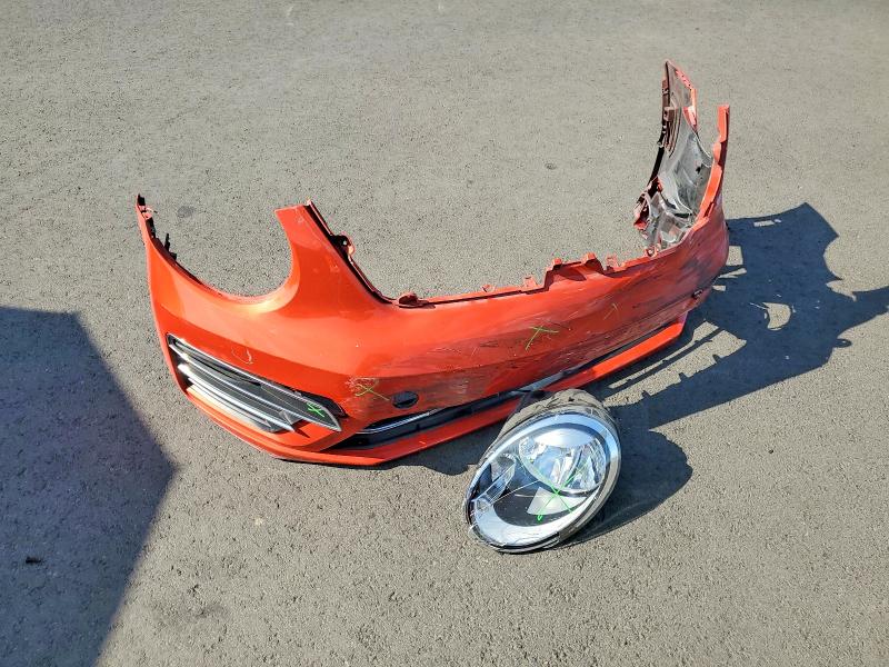 66514976 :رقم المزاد ، 3VW5DAATXJM506892 vin ، 2018 Volkswagen Beetle مزاد بيع