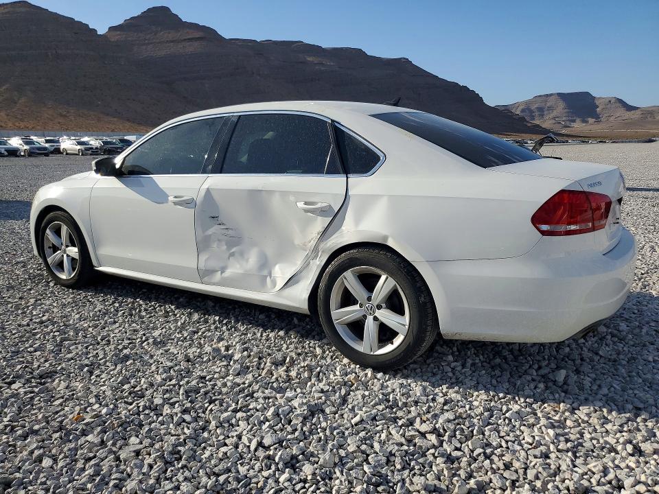 2013 Volkswagen Passat მანქანა იყიდება აუქციონზე, vin: 1VWBP7A33DC108720, აუქციონის ნომერი: 63773136