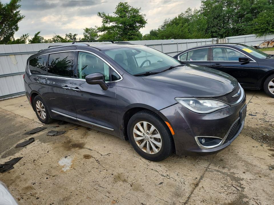 Aukcja sprzedaży 2018 Chrysler Pacifica, vin: 2C4RC1BG9JR356212, numer aukcji: 64773596