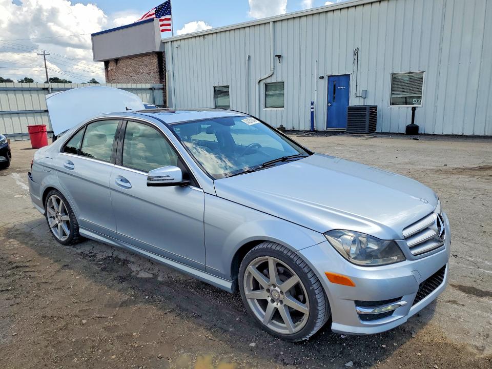 Aukcja sprzedaży 2013 Mercedes-benz C, vin: WDDGF4HB7DA829566, numer aukcji: 64831846