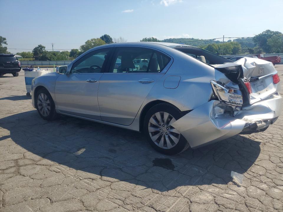 2015 Honda Accord მანქანა იყიდება აუქციონზე, vin: 1HGCR2F8XFA106083, აუქციონის ნომერი: 65895186