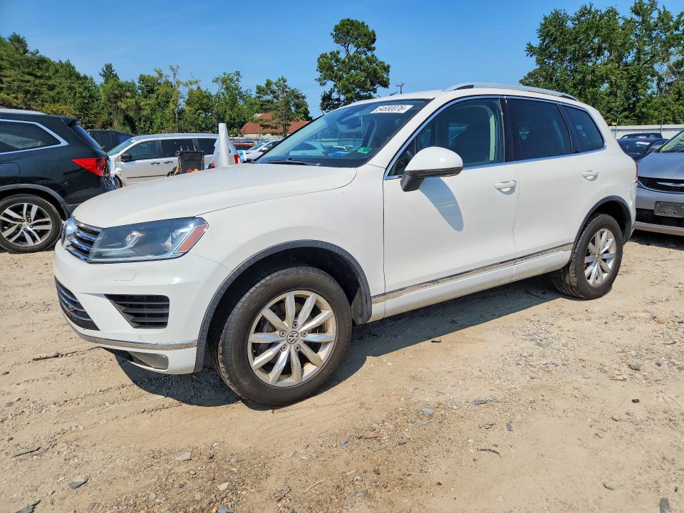 64680076 :رقم المزاد ، WVGEF9BP3GD006425 vin ، 2016 Volkswagen Touareg مزاد بيع