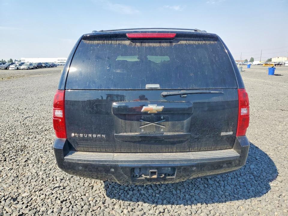Продажа на аукционе авто 2008 Chevrolet Suburban, vin: 3GNFK16308G203156, номер лота: 66481516