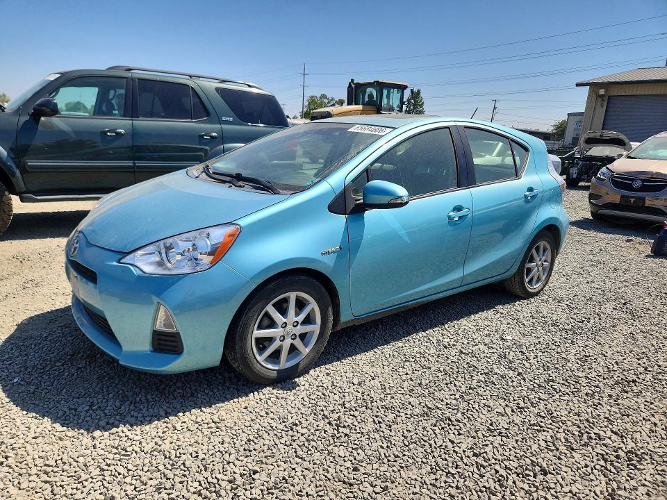 65684606 :رقم المزاد ، JTDKDTB33D1051577 vin ، 2013 Toyota Prius C مزاد بيع