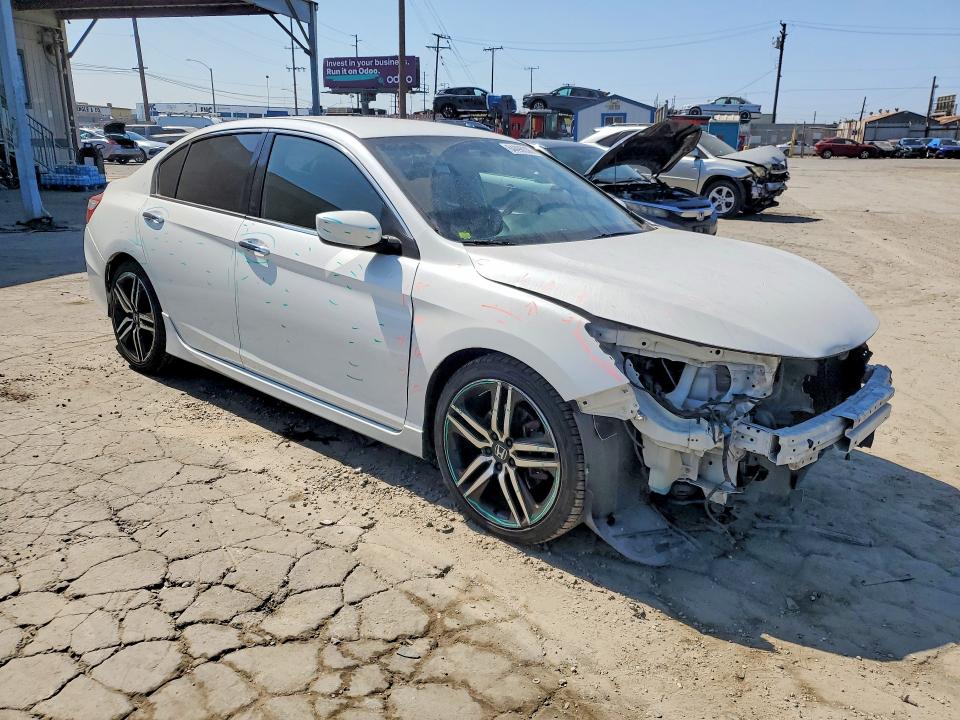64496336 :رقم المزاد ، 1HGCR2F57HA308162 vin ، 2017 Honda Accord مزاد بيع