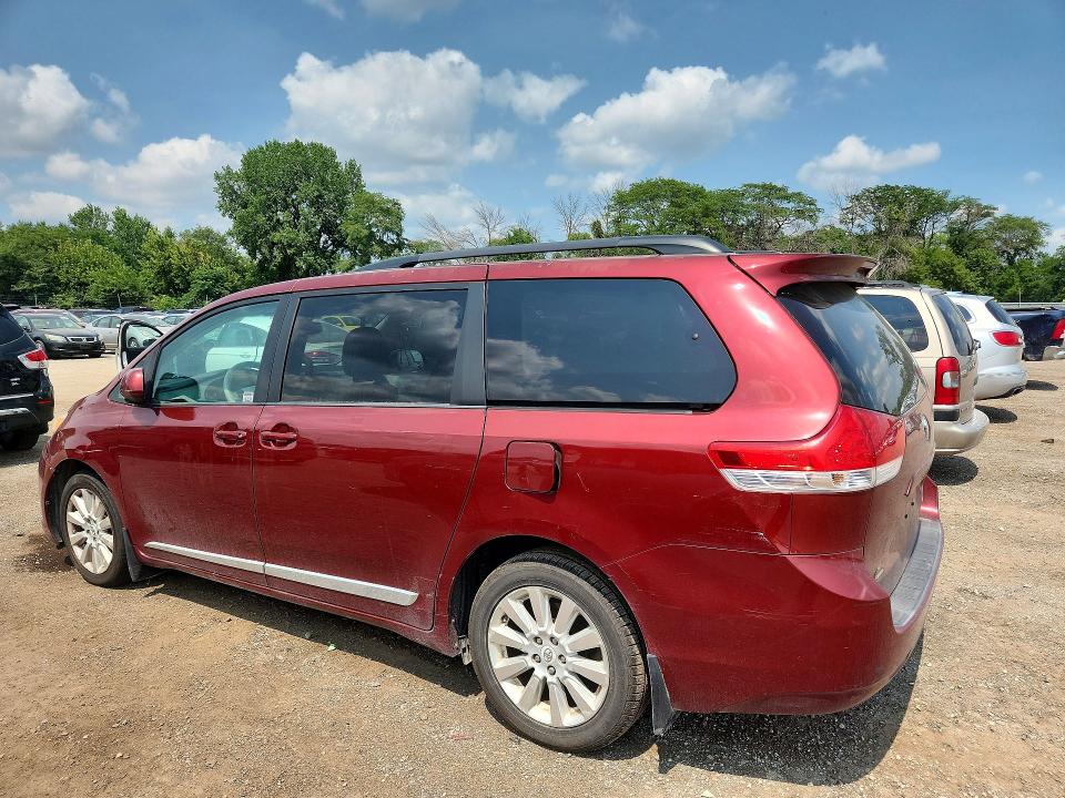 2011 Toyota Sienna მანქანა იყიდება აუქციონზე, vin: 5TDJK3DC0BS023346, აუქციონის ნომერი: 63435136
