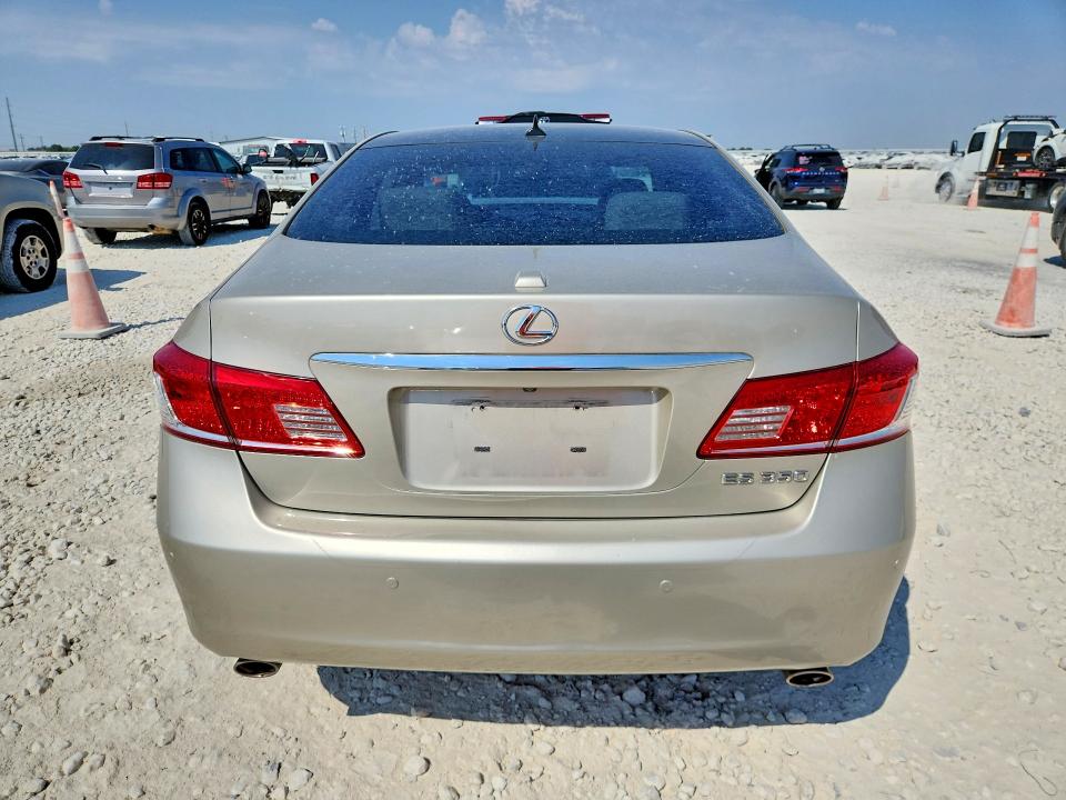 67205446 :رقم المزاد ، JTHBK1EG6B2461210 vin ، 2011 Lexus Es مزاد بيع