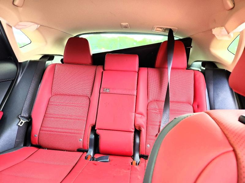 64694856 :رقم المزاد ، JTJDARDZ0L2226590 vin ، 2020 Lexus Nx مزاد بيع