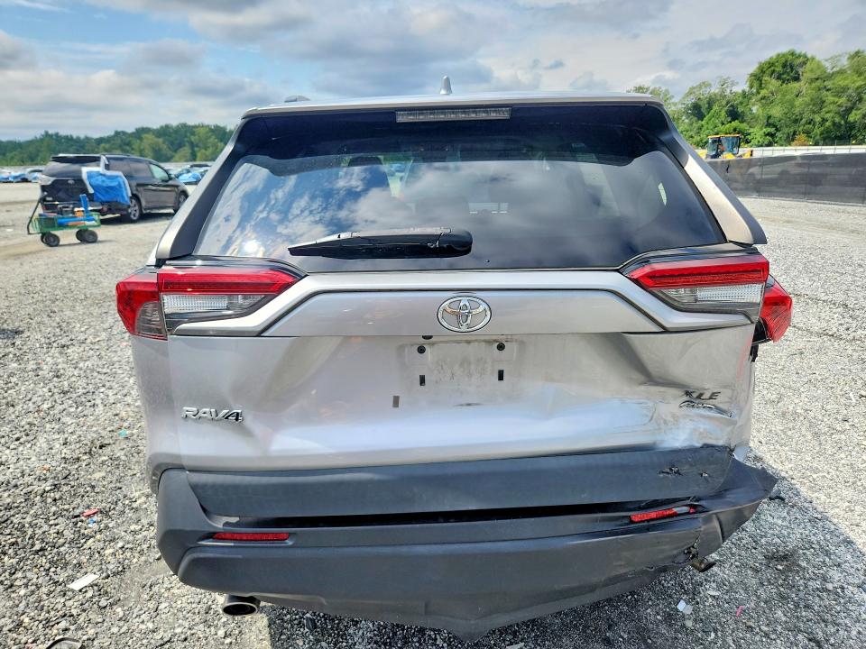 2020 Toyota Rav4 მანქანა იყიდება აუქციონზე, vin: 2T3P1RFV7LC128143, აუქციონის ნომერი: 63926256