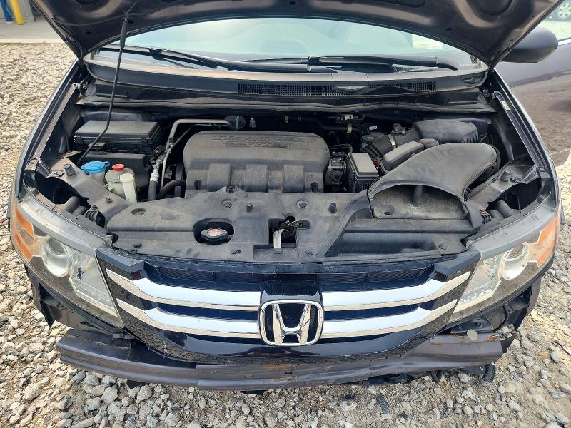 64491156 :رقم المزاد ، 5FNRL5H62FB060389 vin ، 2015 Honda Odyssey مزاد بيع