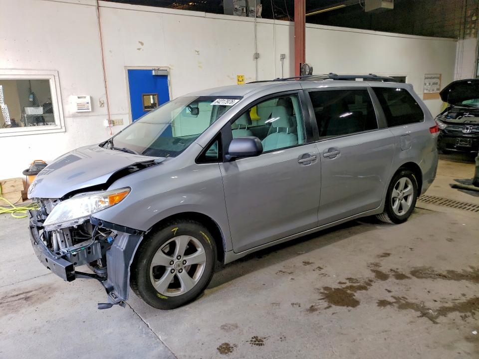 2012 Toyota Sienna მანქანა იყიდება აუქციონზე, vin: 5TDKK3DC9CS180380, აუქციონის ნომერი: 64217976