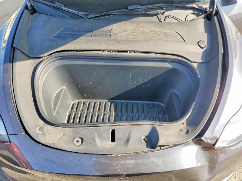 64674826 :رقم المزاد ، 5YJYGAEE8MF180229 vin ، 2021 Tesla Model Y مزاد بيع