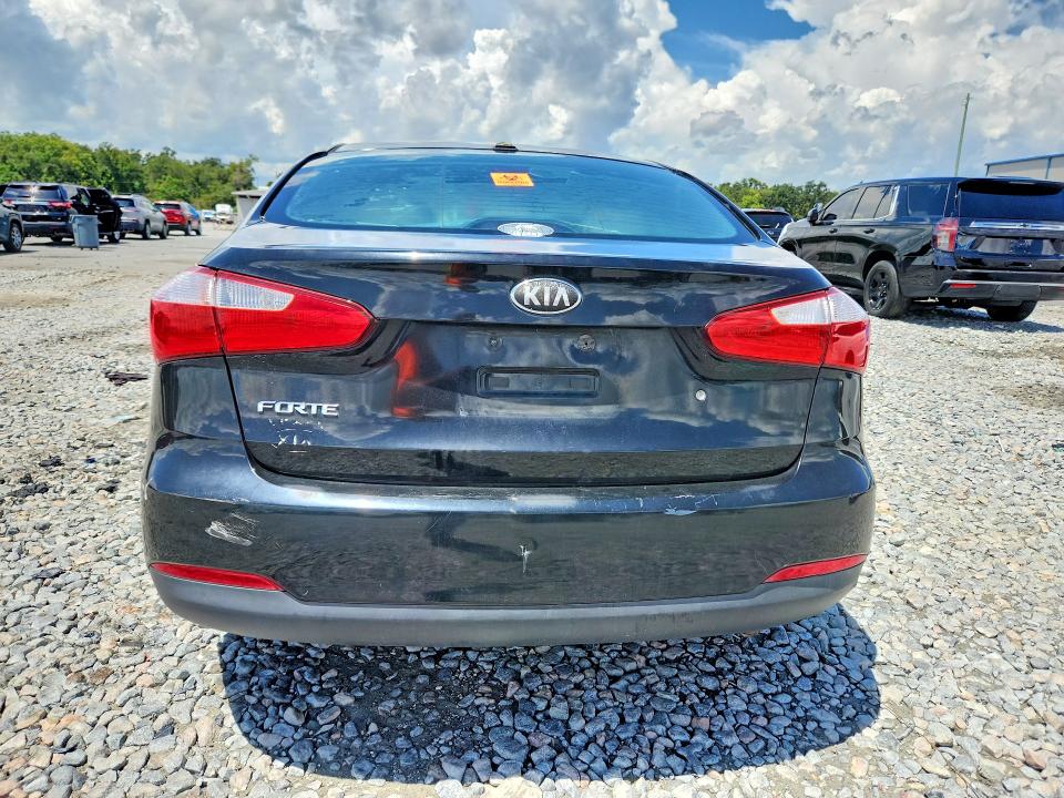 2015 Kia Forte მანქანა იყიდება აუქციონზე, vin: KNAFK4A65F5260773, აუქციონის ნომერი: 66813706