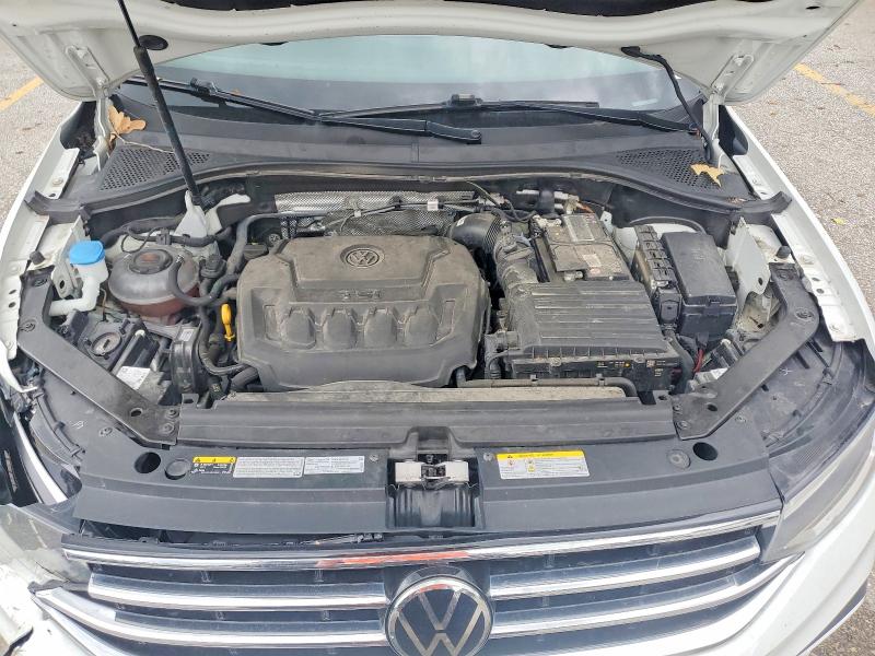 64837546 :رقم المزاد ، 3VV2B7AX1NM115753 vin ، 2022 Volkswagen Tiguan مزاد بيع