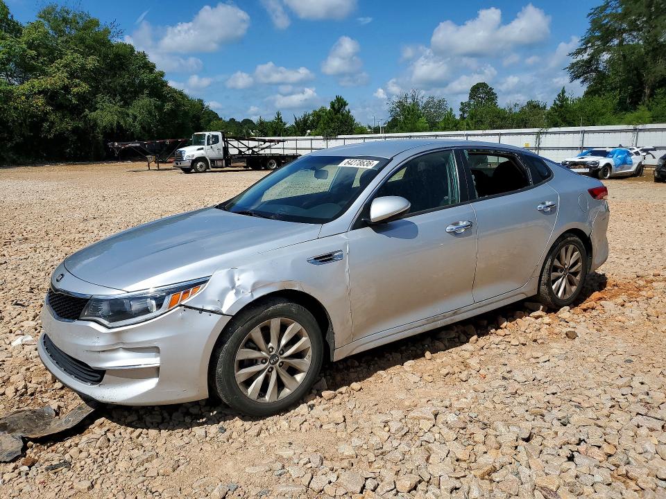 Продаж на аукціоні авто 2017 Kia Optima, vin: 5XXGT4L30HG129823, номер лоту: 64278636