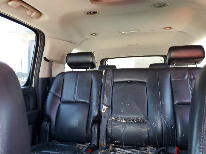 63613016 :رقم المزاد ، 3GNFK16357G132986 vin ، 2007 Chevrolet Suburban مزاد بيع