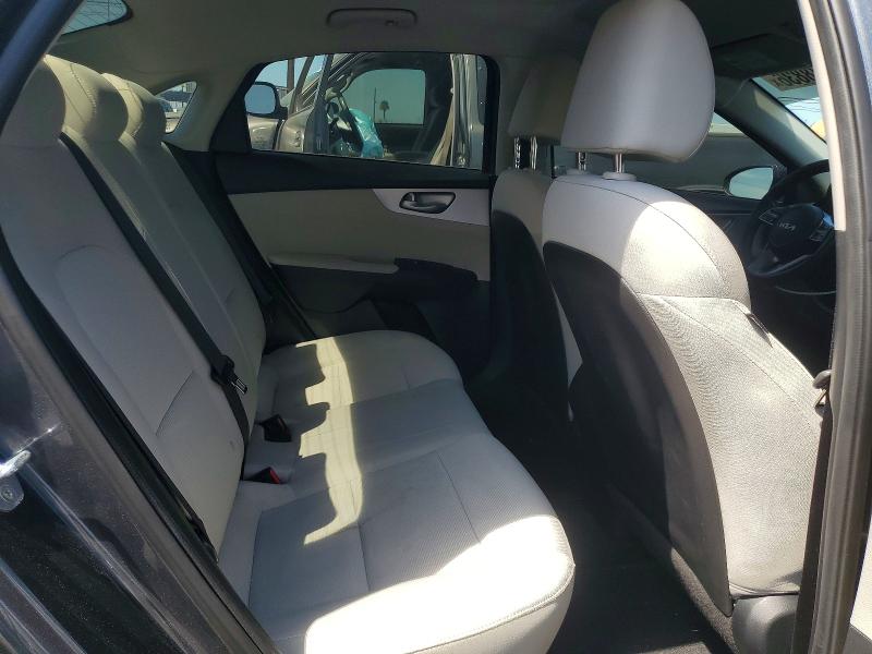 64478836 :رقم المزاد ، 3KPF24AD0NE468211 vin ، 2022 Kia Forte مزاد بيع