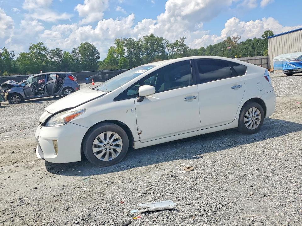 Auction sale of the 2015 Toyota Prius Plug-in Hybrid, vin: JTDKN3DP5F3068398, lot number: 64101646