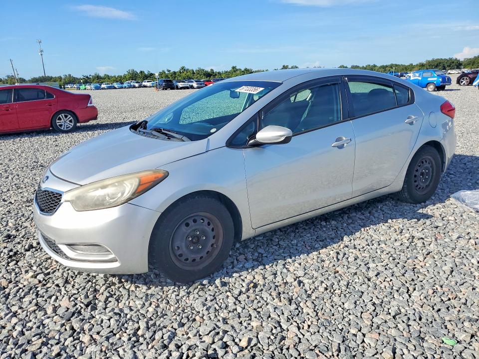 2014 Kia Forte მანქანა იყიდება აუქციონზე, vin: KNAFK4A63E5173436, აუქციონის ნომერი: 67133356