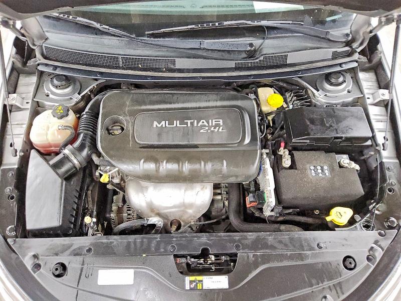 62546696 :رقم المزاد ، 1C3CCCAB2FN532582 vin ، 2015 Chrysler 200 مزاد بيع
