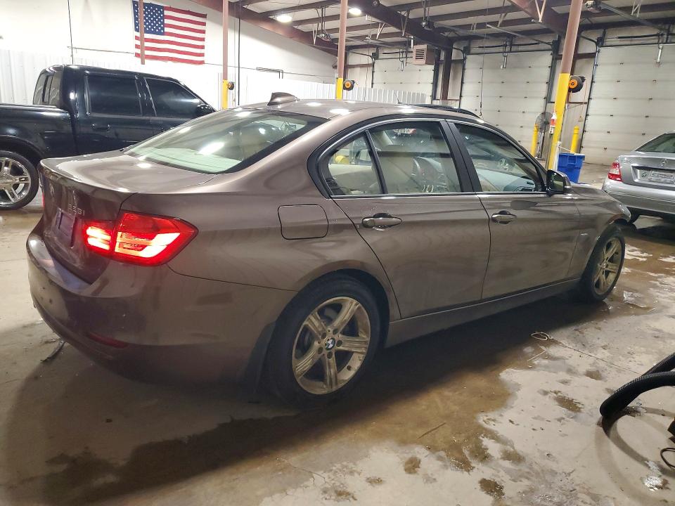 66435416 :رقم المزاد ، WBA3B3C52DJ810937 vin ، 2013 Bmw 328 مزاد بيع