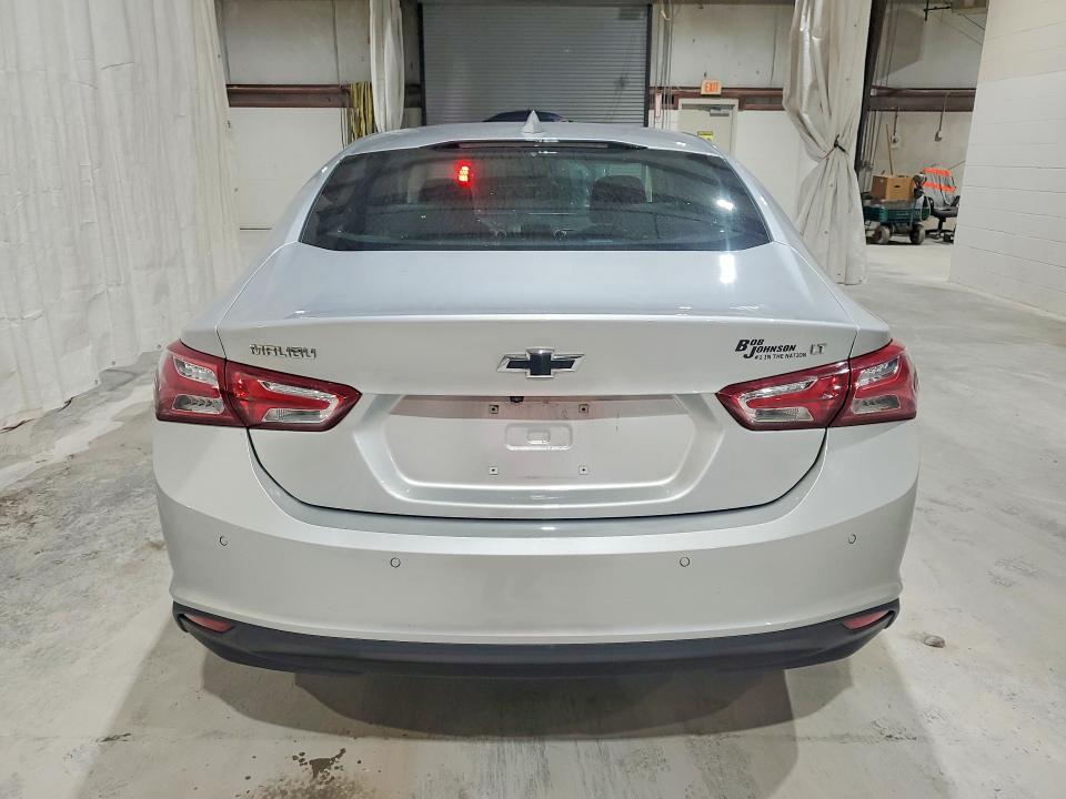 63692096 :رقم المزاد ، 1G1ZD5ST2NF111260 vin ، 2022 Chevrolet Malibu مزاد بيع