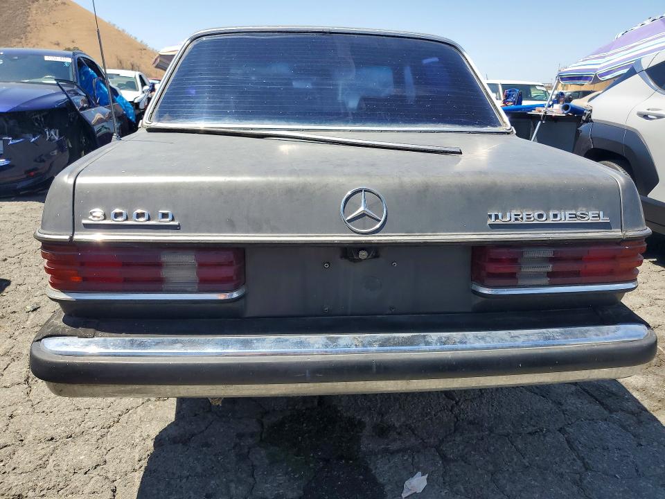 Продажа на аукционе авто 1982 Mercedes-benz 300, vin: WDBAB33A3CB012722, номер лота: 65952416